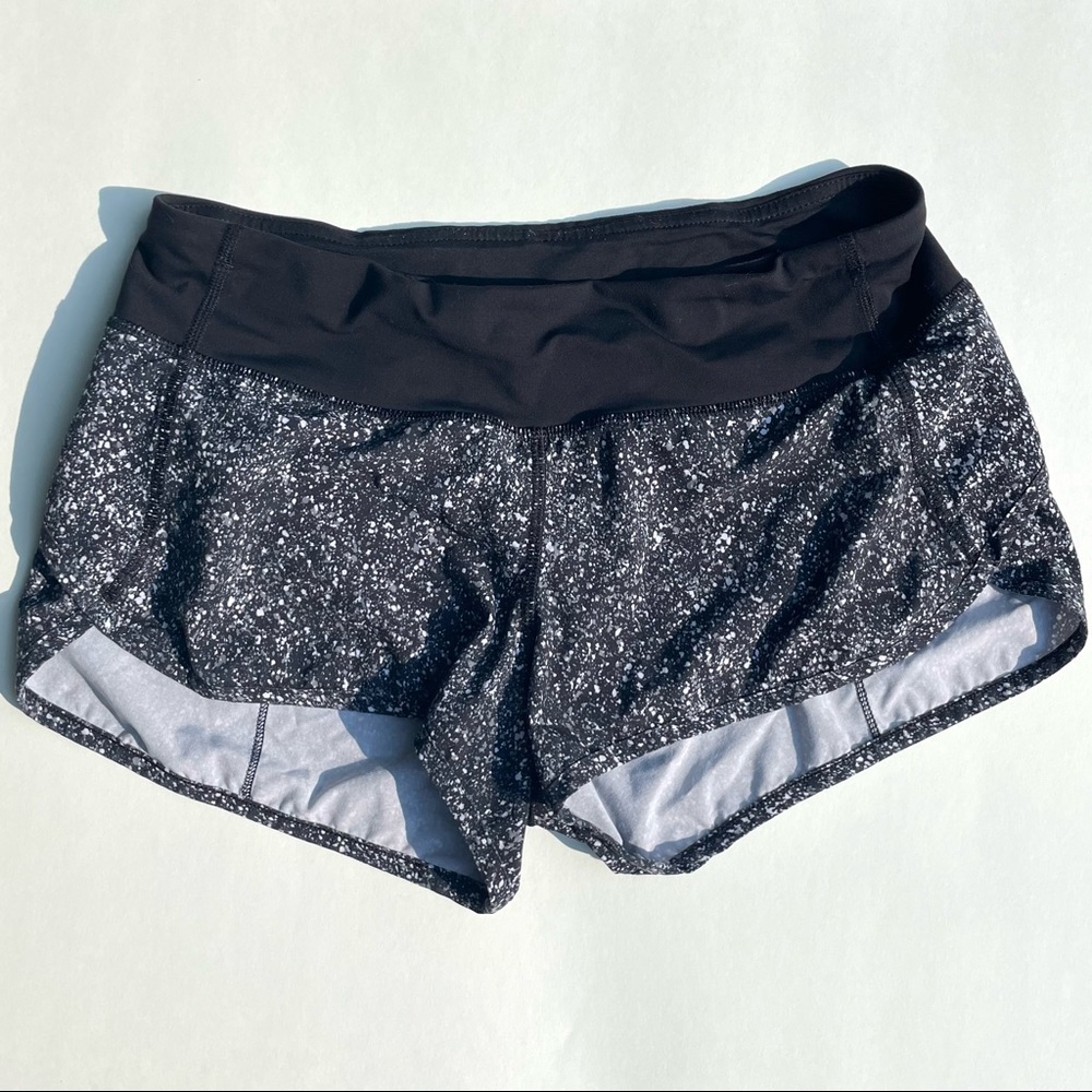 rare lululemon speed up shorts 2.5” speckled black and white